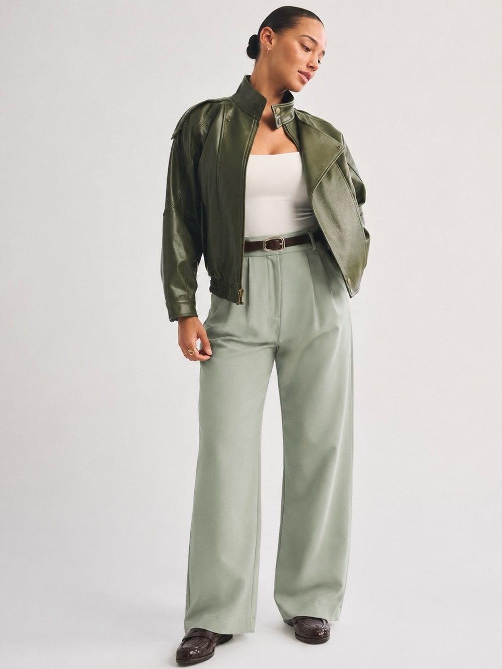 Abercrombie & Fitch Wide-Leg Pants in Sage Green